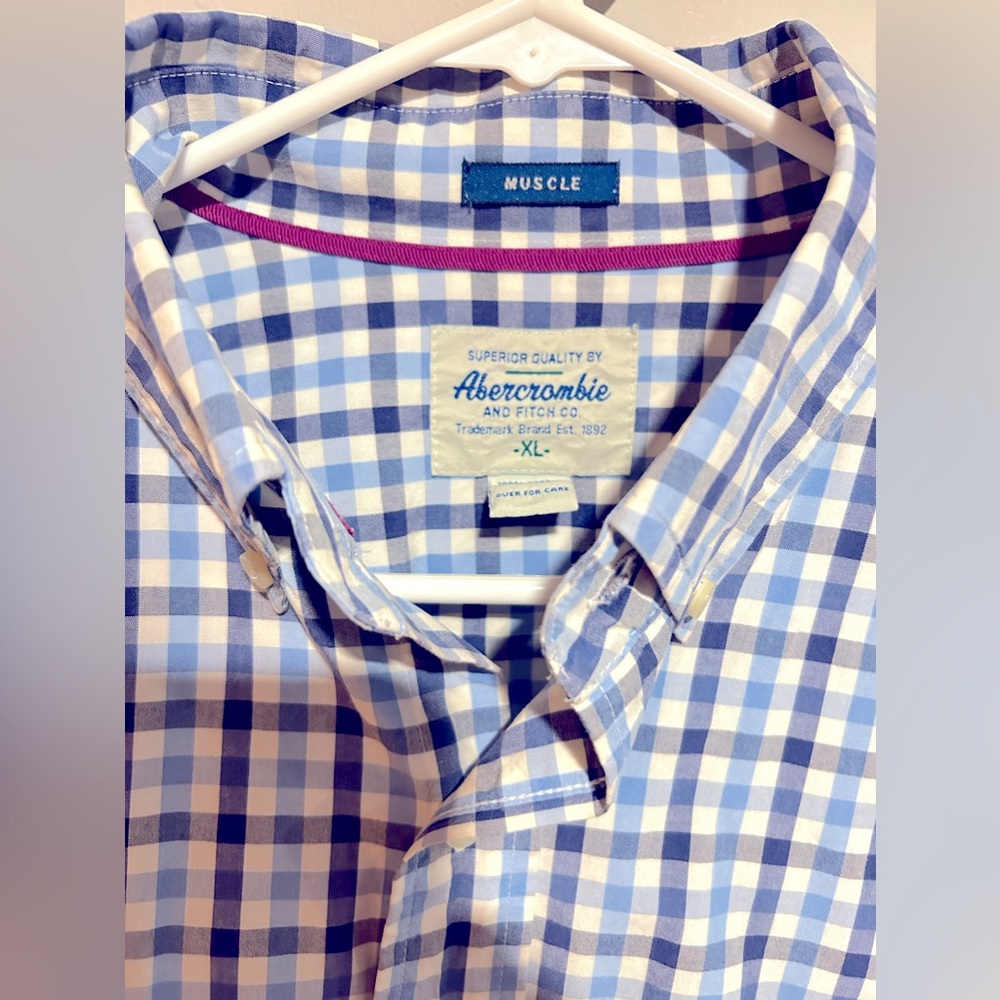 Men’s XL Abercrombie & Fitch Gingham Muscle Fit Button Up Shirt - Picture 3 of 4